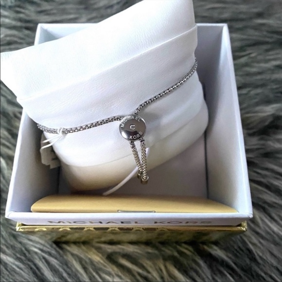 NWT authentic MK silver tone bracelet - Picture 5 of 5